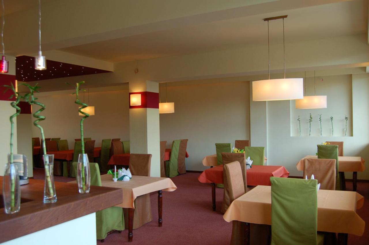 Hotel Europa Giżycko Εστιατόριο φωτογραφία